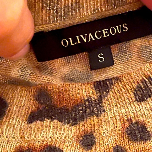 Olivaceous leopard print sweater size small - Picture 5 of 5